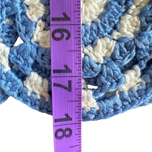 ZARA Blogger’s Favorite Floral Crochet Knit Top, Size S. - Picture 8 of 8